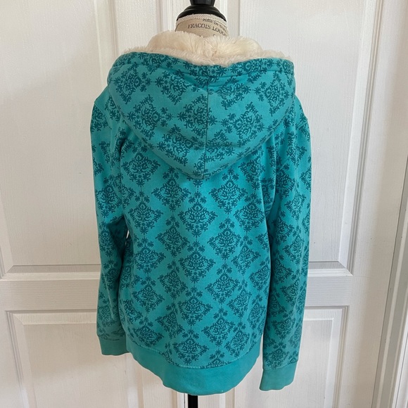 Kirra Zip up Hoodie! - Picture 2 of 4